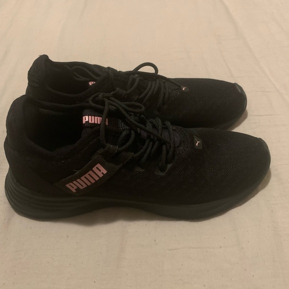 Puma Black Athletic Shoes - Picture 2 of 7